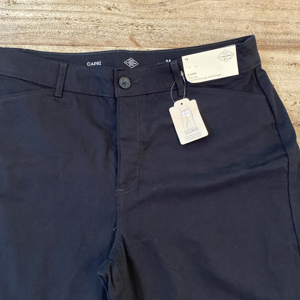 St John's Bay Women's Pants Size 14 Secretly Slender Capri Tan Khaki NEW - Picture 2 of 12